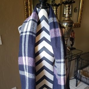 Aerie Pink & Blue Blanket Scarf